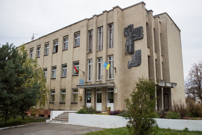 Будівля сільради в селі Соломоново, Ужгородський район Закарпатської області